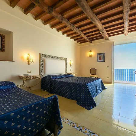 Hotel Isabella 2* Minori