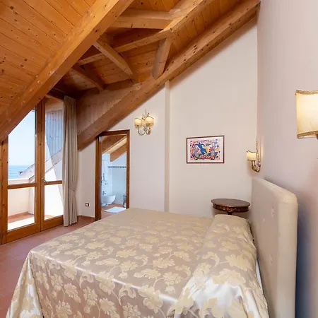 Guest house Hotel Isabella 2*