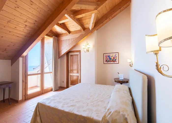 Isabella בית הארחה